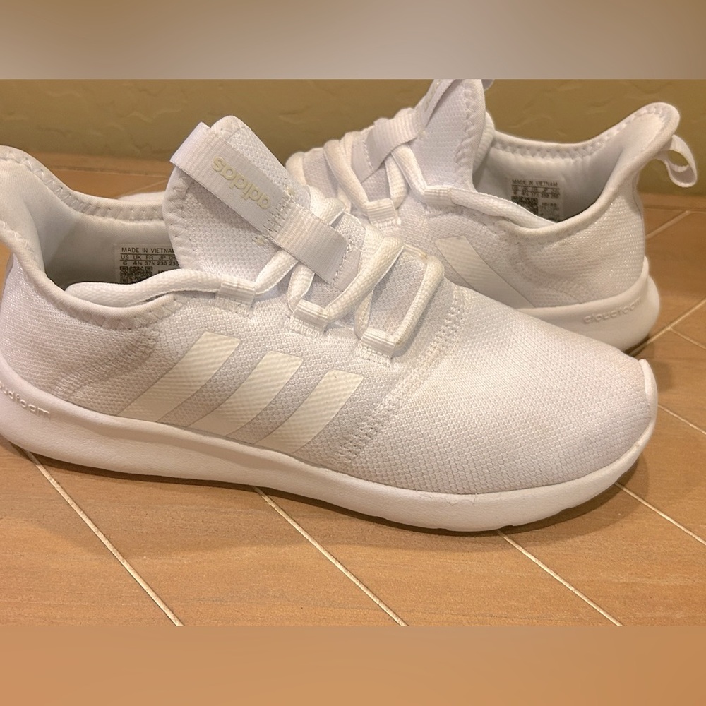 Adidas Cloud sneakers shoes